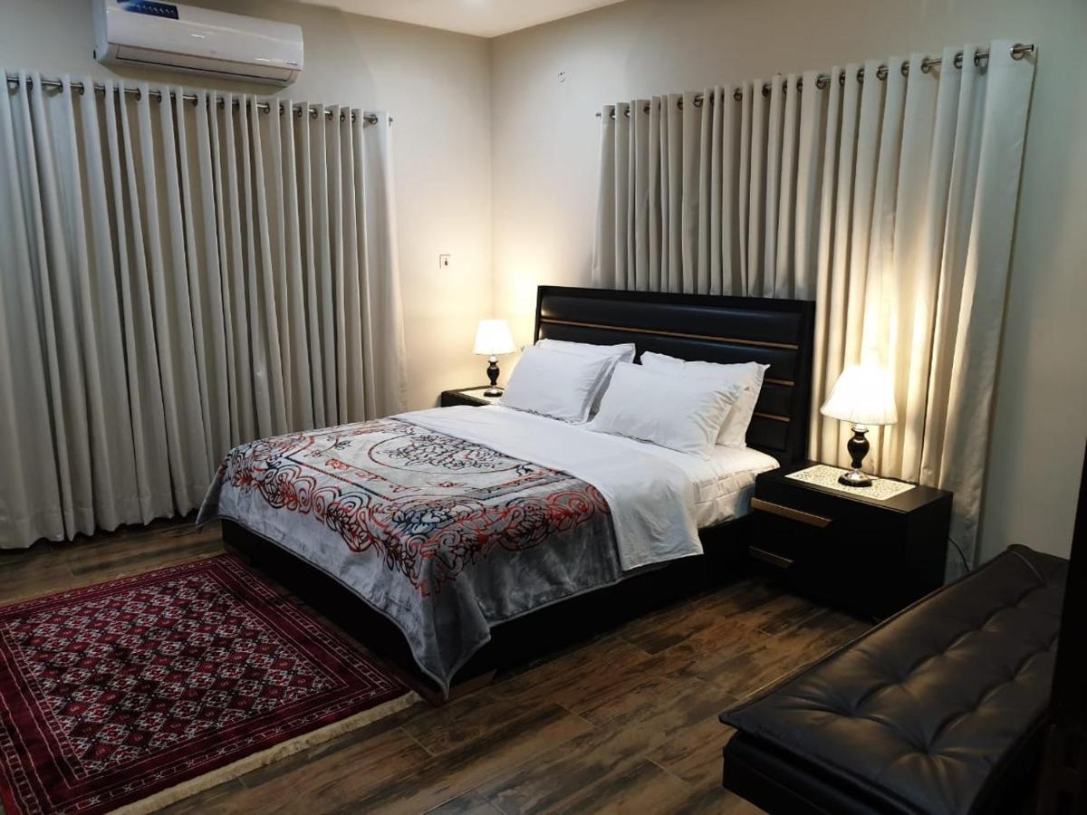 Alpha Guest House راوالبيندي المظهر الخارجي الصورة