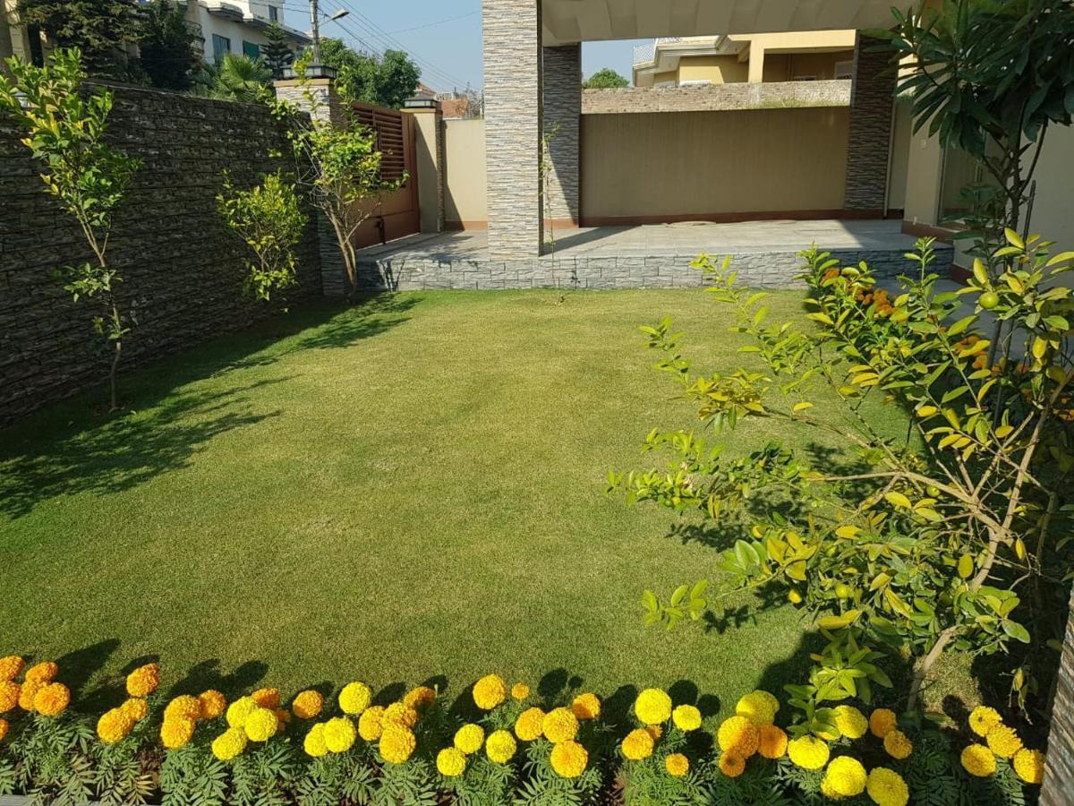 Alpha Guest House راوالبيندي المظهر الخارجي الصورة