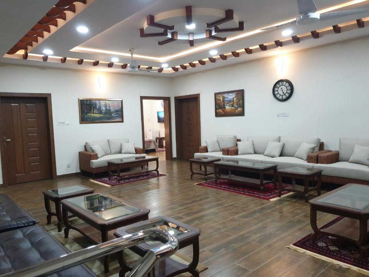 Alpha Guest House راوالبيندي المظهر الخارجي الصورة