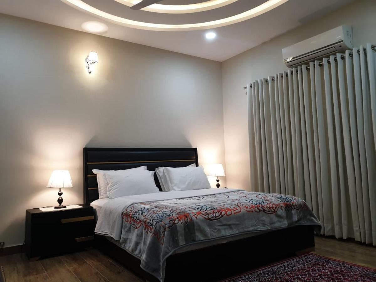 Alpha Guest House راوالبيندي المظهر الخارجي الصورة