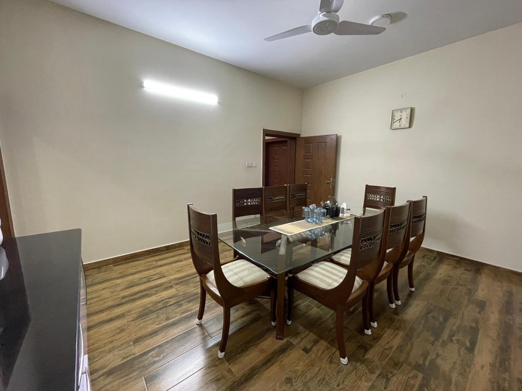 Alpha Guest House راوالبيندي المظهر الخارجي الصورة
