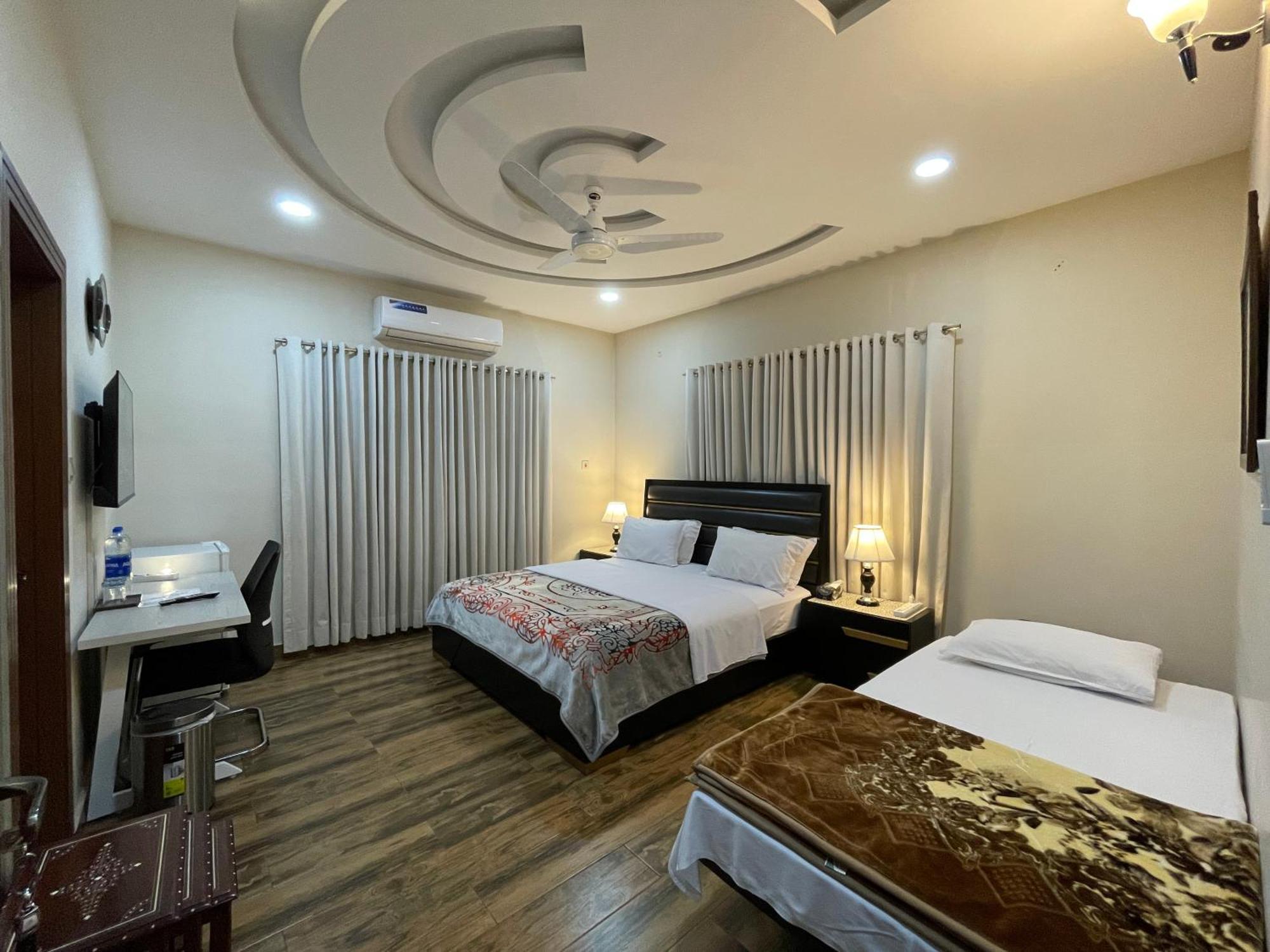Alpha Guest House راوالبيندي المظهر الخارجي الصورة