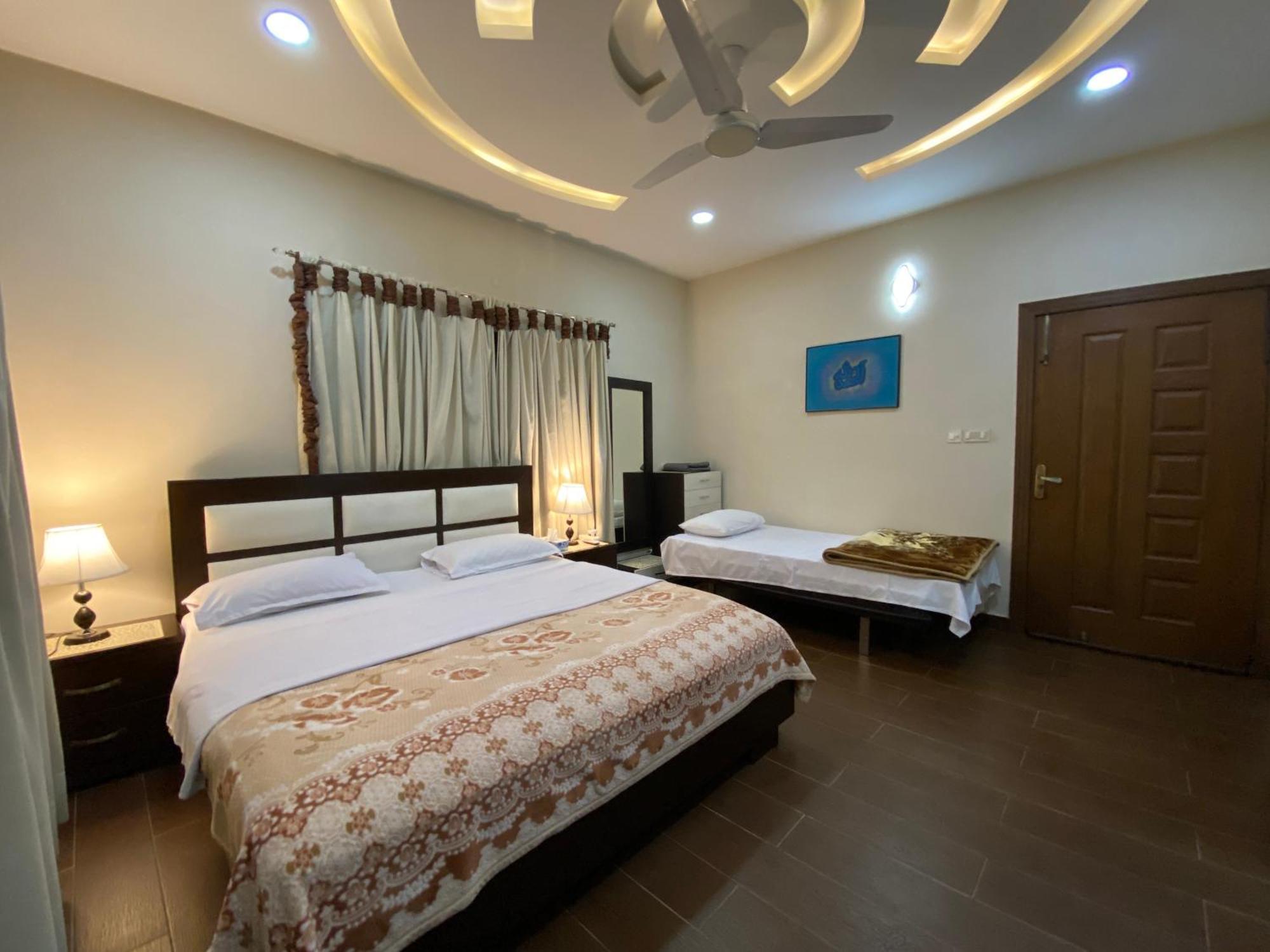 Alpha Guest House راوالبيندي المظهر الخارجي الصورة
