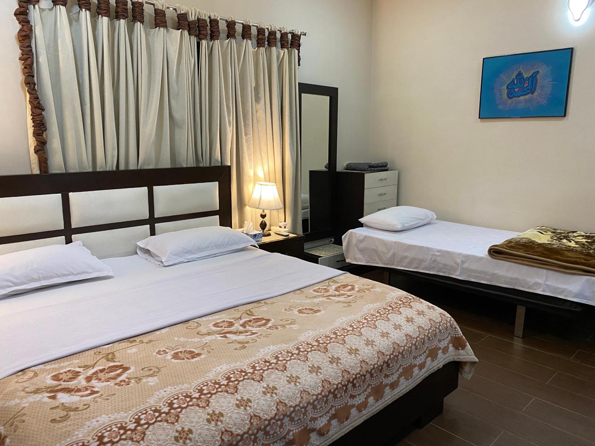 Alpha Guest House راوالبيندي المظهر الخارجي الصورة